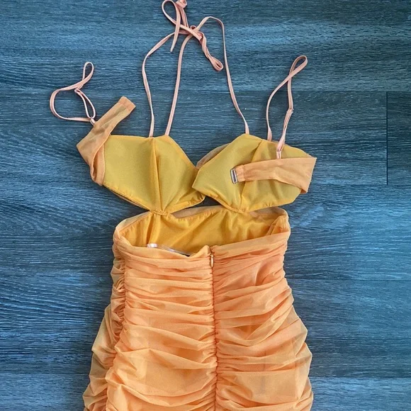 HOUSE OF CB dress - Picture 3 of 4